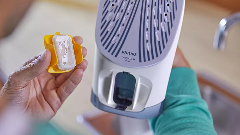 Philips Azur 8000 Series napařovací žehlička DST8020/20