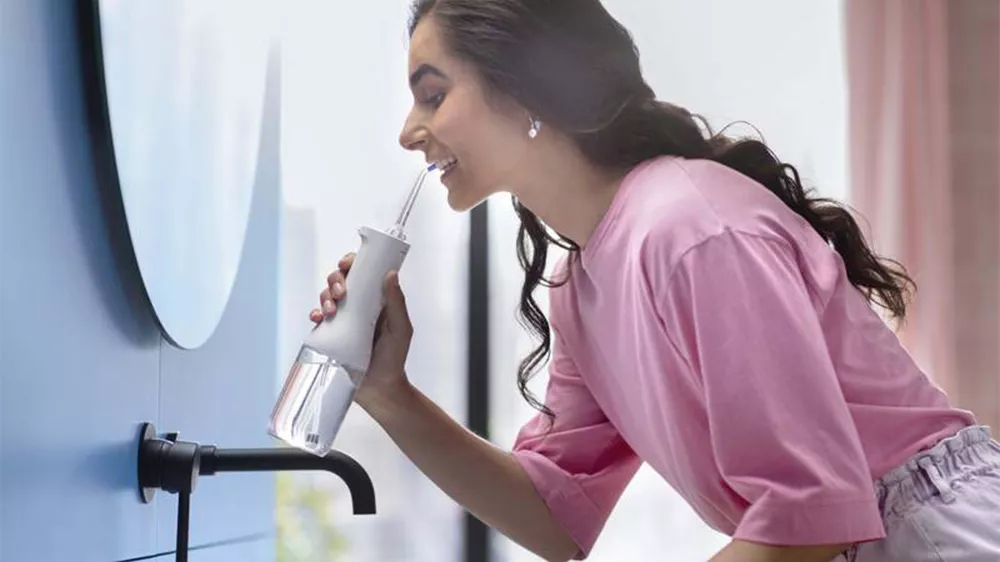 Přenosná ústní sprcha PHILIPS HX3826/31