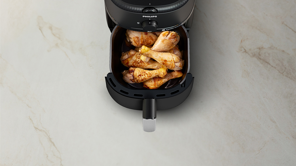 Philips 2000 Series Airfryer 4,2l Digit&aacute;ln&iacute; okno NA221/00