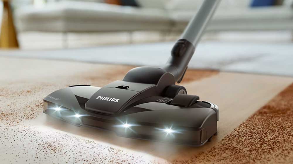 Sáčkový vysavač Philips SD6142/12 disponuje hubicí s LED osvětlením pro lepší viditelnost všech nečistot_02