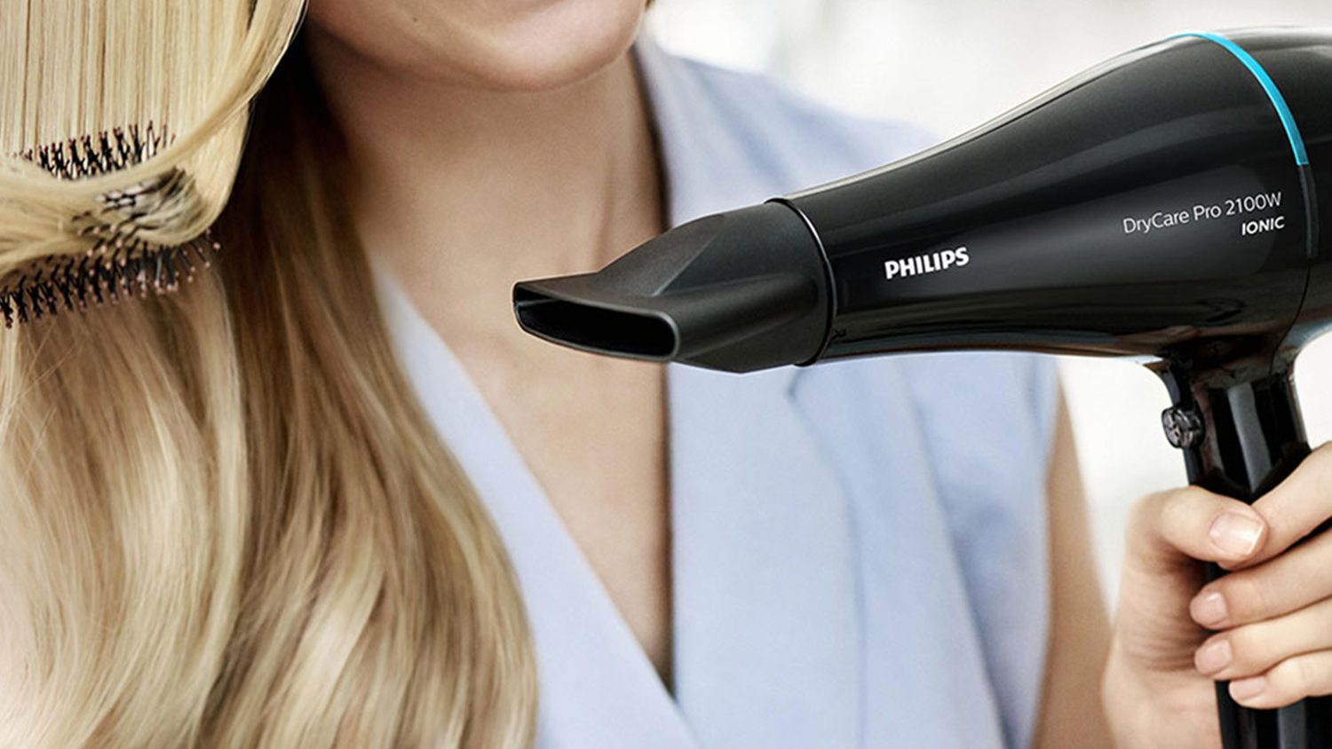 Vysoušeč vlasů BHD272/00 Philips DryCare Pro s 9mm tvarovacím nástavcem