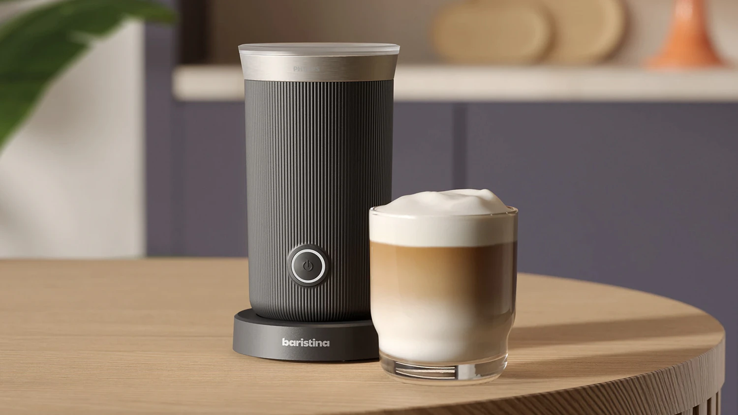 Napěňovač mléka Philips Baristina BAR311/60 s kávou s našlehaným mlékem