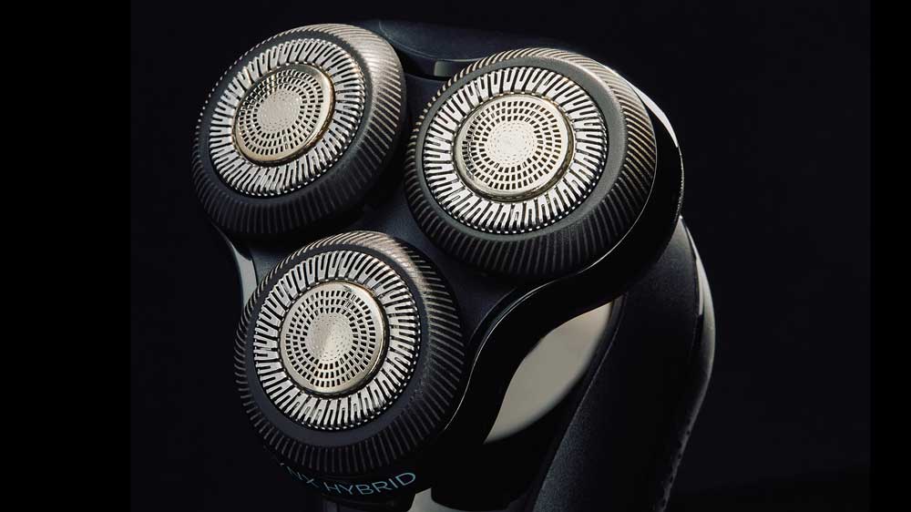 Detail na hlavici strojku_02