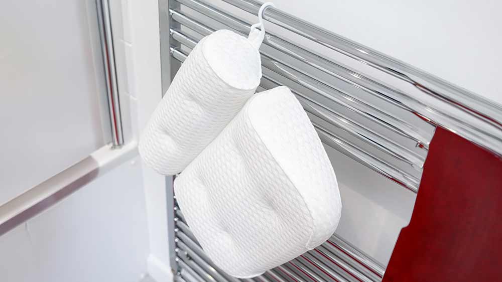 Polštářek do vany Rio Luxury Bath má háček pro zavěšení na topení_03