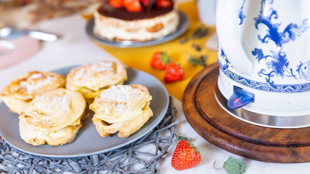 Světelná indikace provozu keramické rychlovarné konvice Rohnson R-7808_03