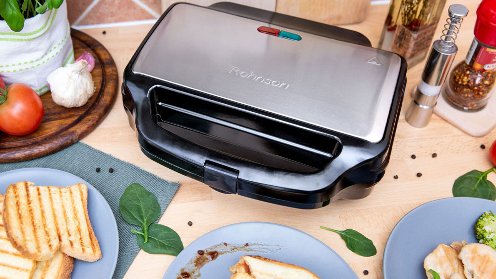 Sendvičovač ROHNSON R-2755 na lince s jídlem_02