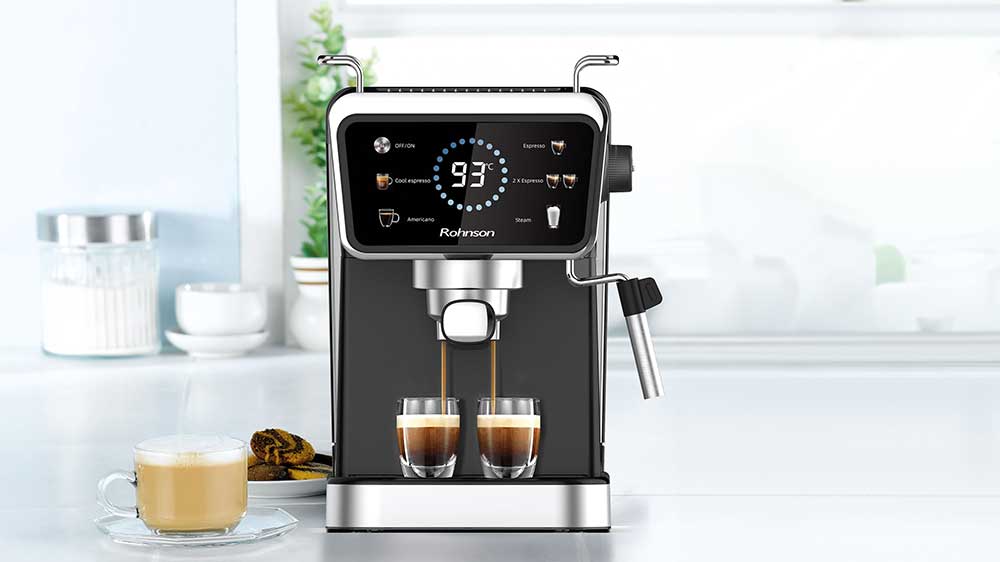 Pákové espresso Rohnson R-98015 na kuchyňské lince příprava 2 šálků kávy_05