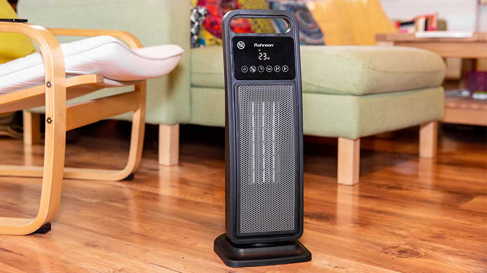 Teplovzdušný ventilátor Rohnson R-8069 v obývacím pokoji_02