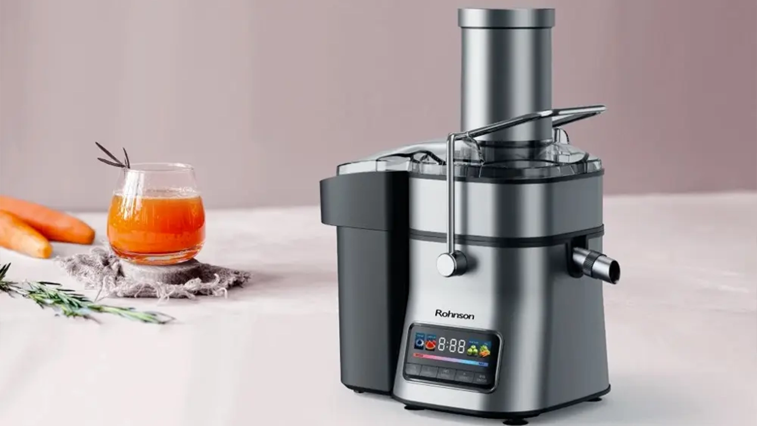 Od&scaron;ťavňovač Rohnson R-4010 vedle skleničky s džusem_03