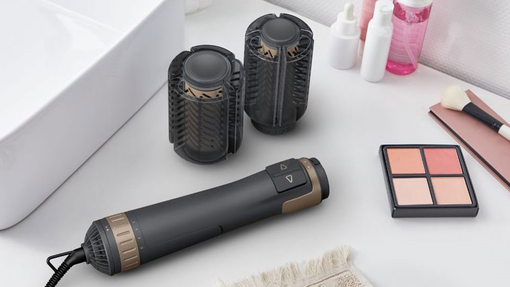 Rotační kartáč Rowenta CF9528F0 Brush Activ' Collection Dunes vedle umyvadla_02