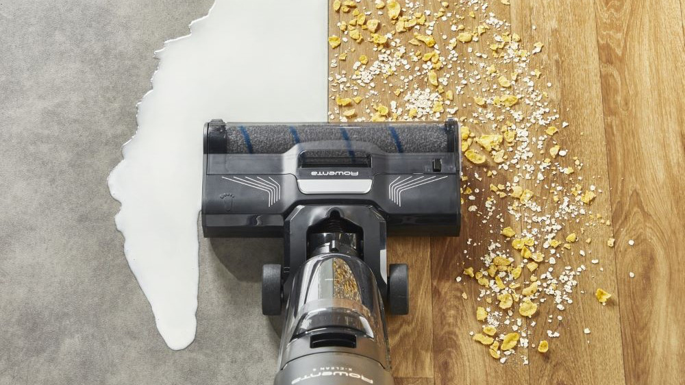 Čištění s vysavačem pro mokré a suché sání Rowenta GZ5035WO X-Clean 4_03