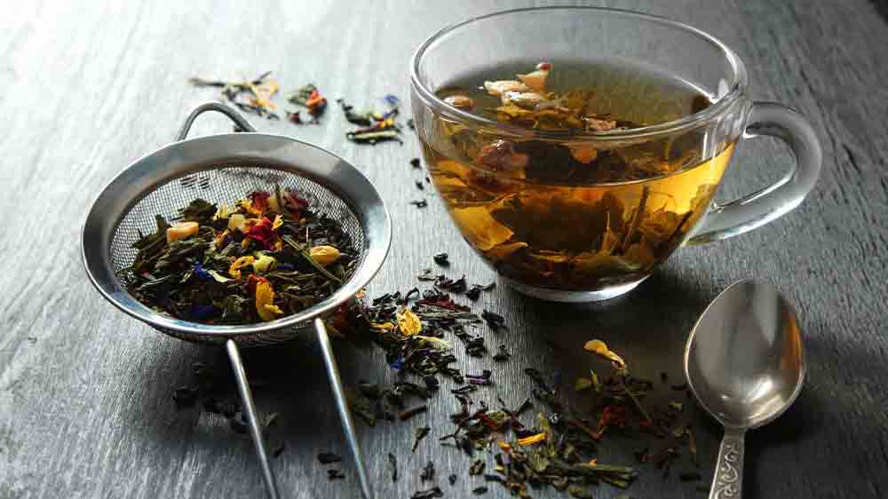 &Scaron;&aacute;lek sypan&eacute;ho čaje