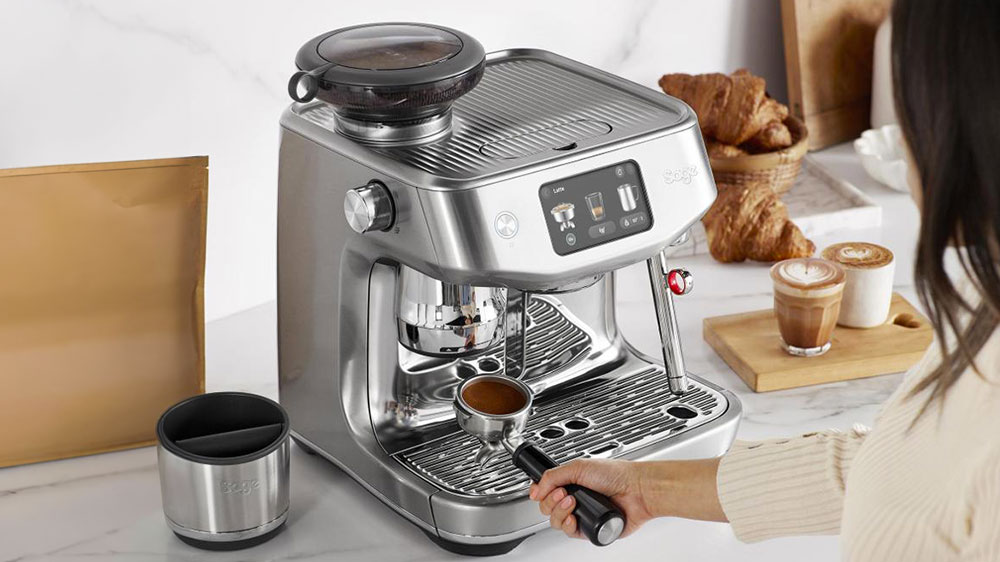 P&aacute;kov&eacute; espresso Sage SES985BSS v kuchyni_03