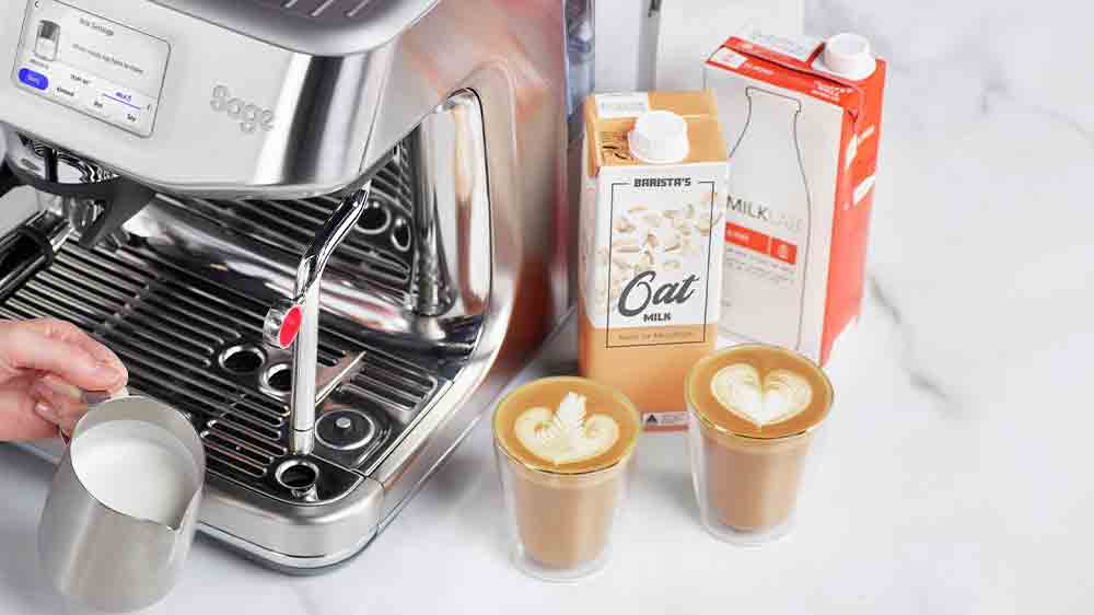 Pákové Espresso Sage SES882BSS s různými typy mléka _03