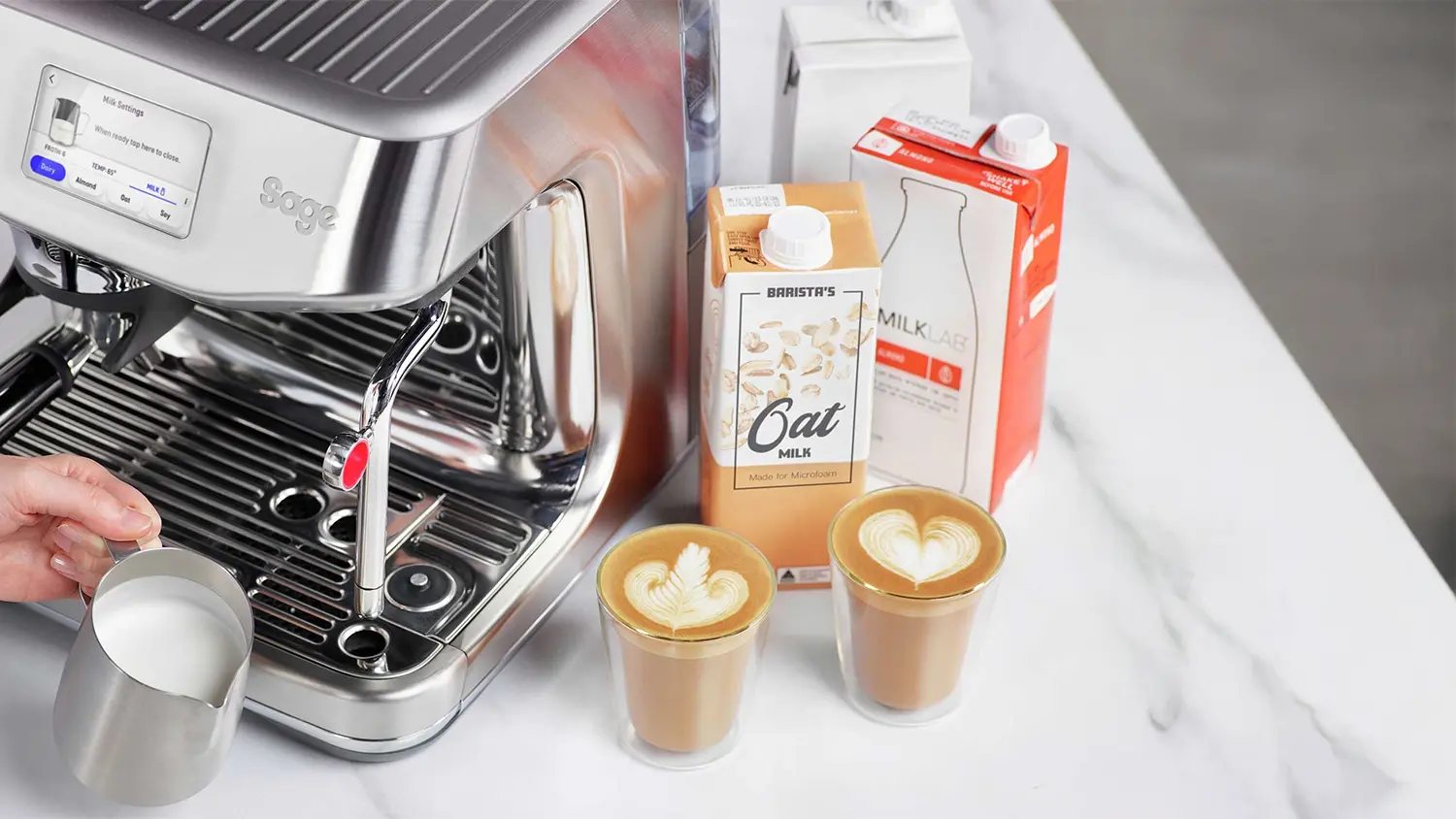 Pákové Espresso Sage SES882 s alternatívnymi druhmi mlieka