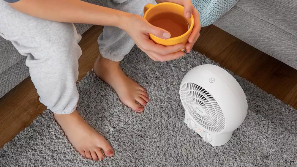 Teplovzdušný ventilátor Sencor SFH 7020WH