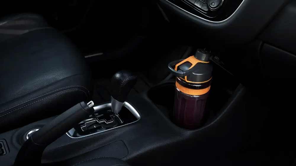 Smoothie mixér Sencor, láhev v autě_03