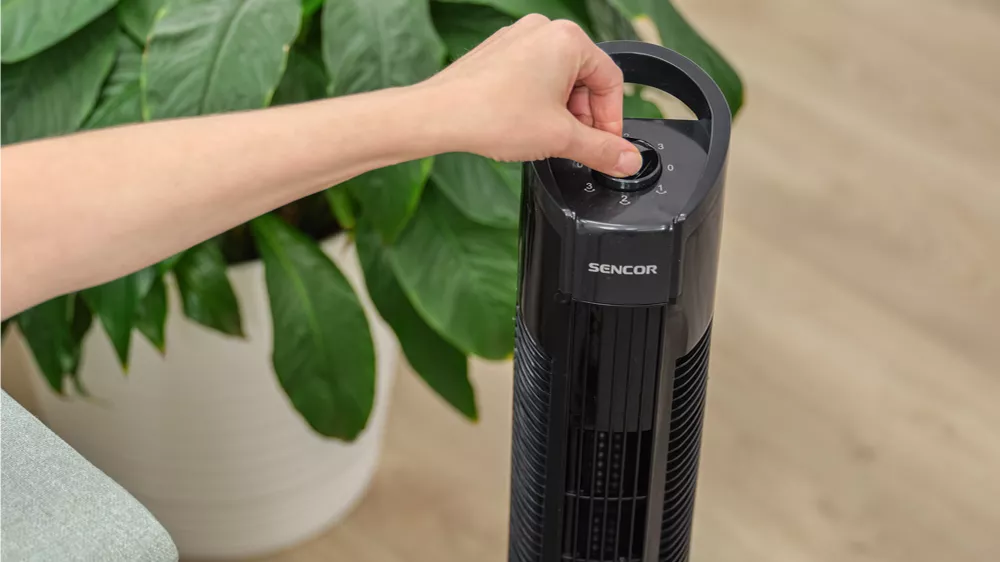 Sloupov&yacute; ventil&aacute;tor Sencor SFT 3108BK