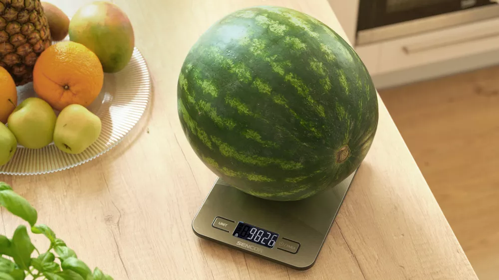 Chytr&aacute; kuchyňsk&aacute; v&aacute;ha s Bluetooth Sencor SKS 8080