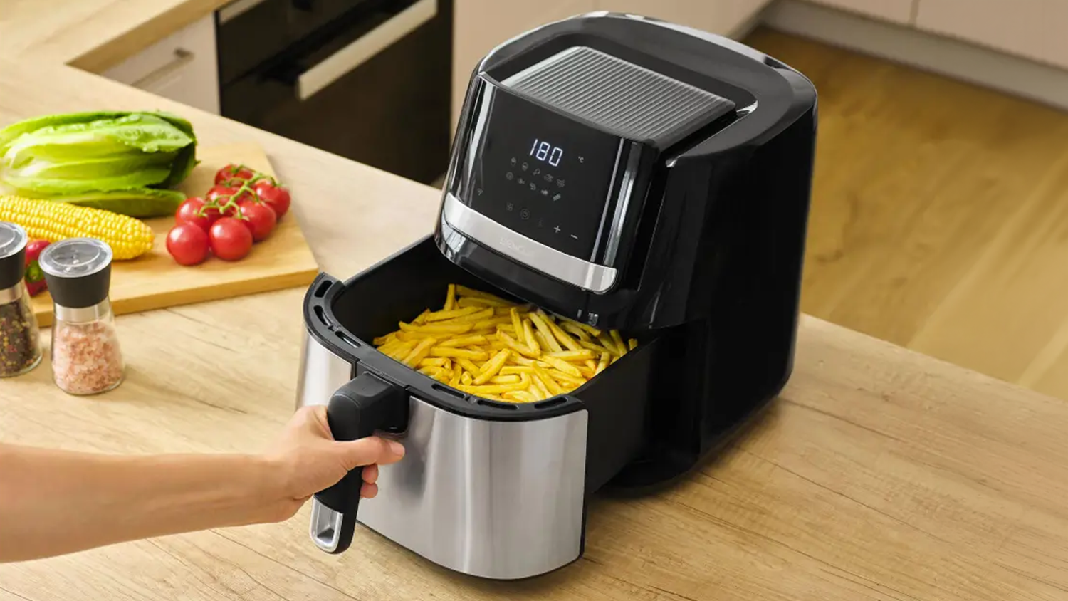 Hranolky připravené v horkovzdušné fritéze Sencor SFR 6600SS