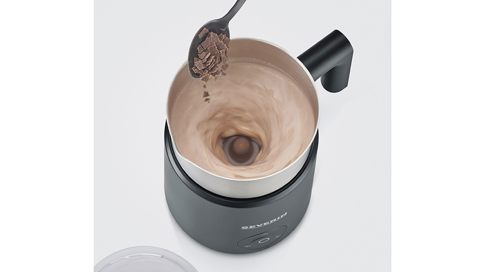 Příprava horké čokolády pomocí napěňovače mléka Severin SM 3579_03