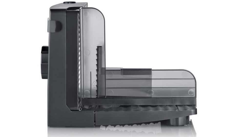 Pohled ze strany na kráječ potravin Severin AS 9578_3