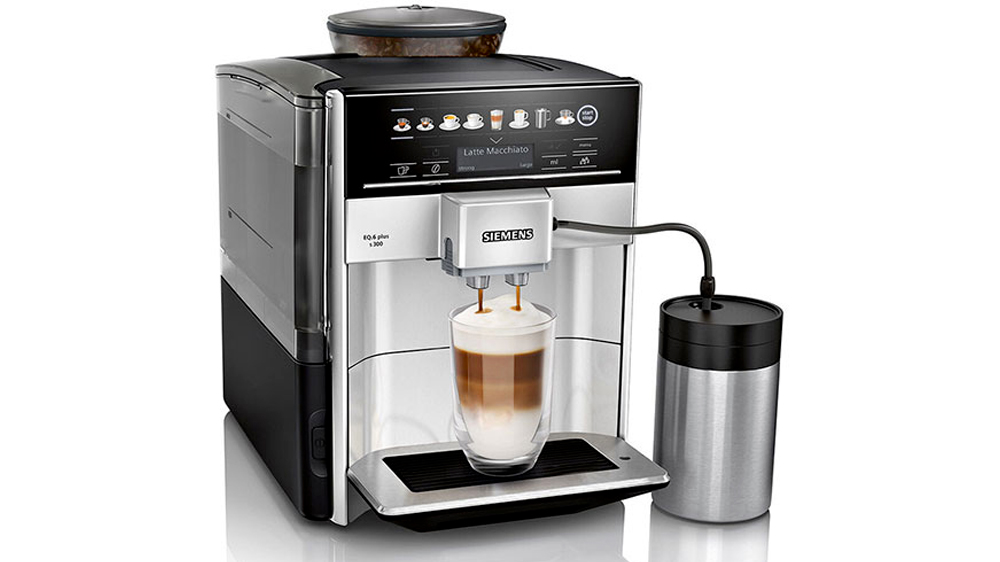 Plnoautomatický kávovar Siemens TE653M11RW příprava latté_03