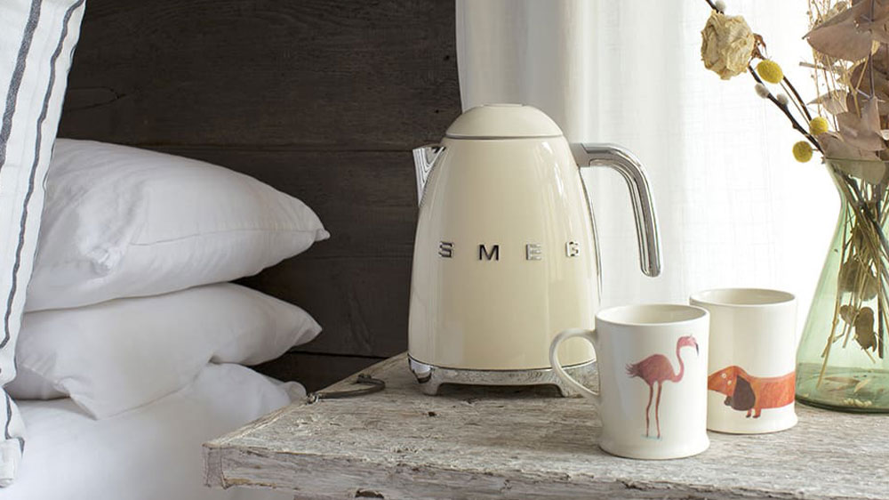 Konvice SMEG KLF03 v dom&aacute;cnosti_03