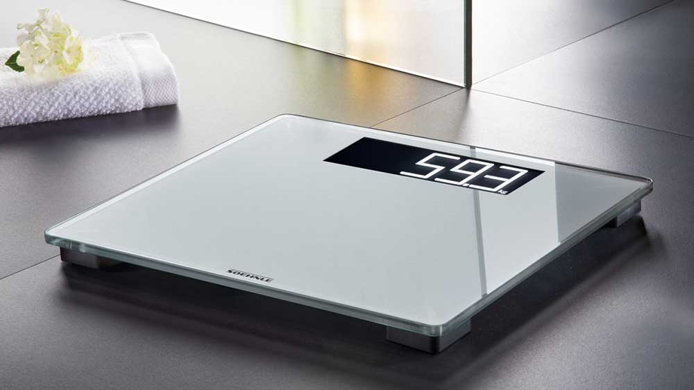 Osobní váhu Soehnle Style Sense Safe Comfort 600 63864 na zemi_02