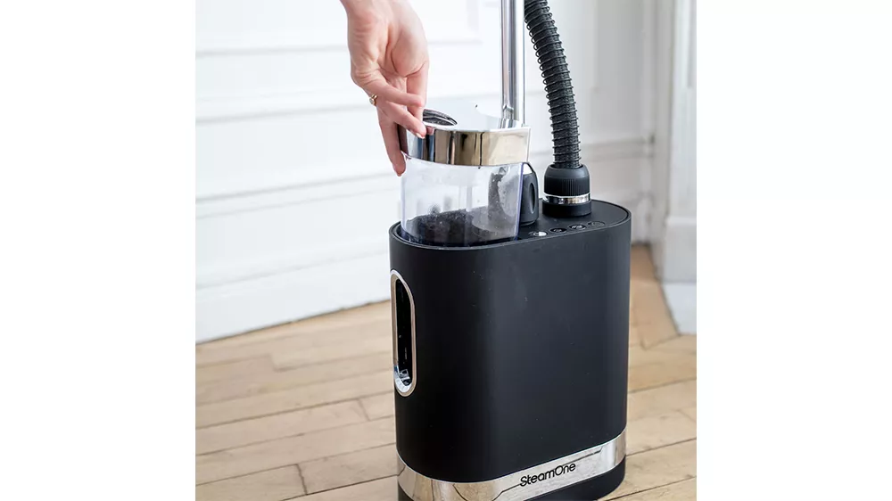 Napařovač oděvů STEAMONE STILYS