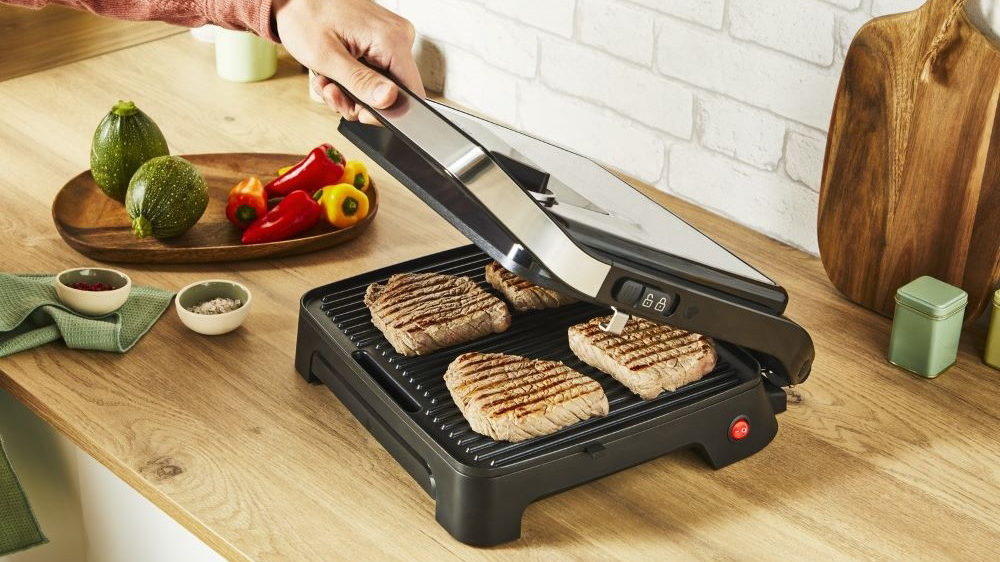 Příprava masa na grilu Tefal GC271D10_04