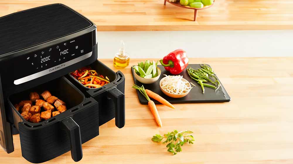 Dvě nádoby v horkovzdušné fritéze Tefal EY901N10_02