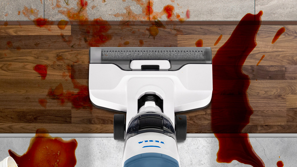 Úklid tekutin vysavačem Tesla AquaStar AQ500 3v1, bílá_03