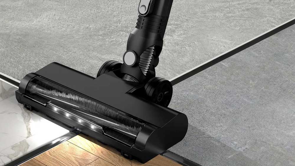 Tyčový vysavač TESLA PureStar E20 Plus vysávání koberce_03