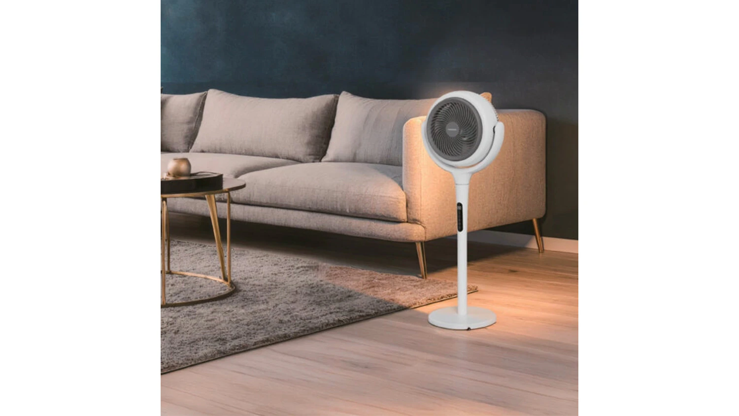 Ventilátor Thomson FJD2023ARWHT v pokoji Bohužel jsem nenašla fotku ve větším rozlišení