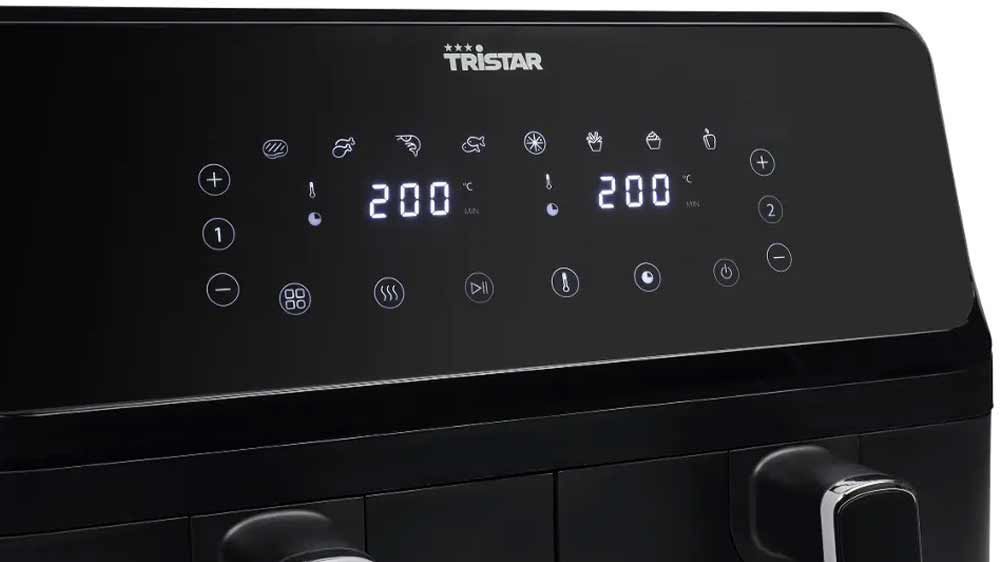 LCD displej a digitální ovládací panel horkovzdušné fritézy Tristar FR-9026_03