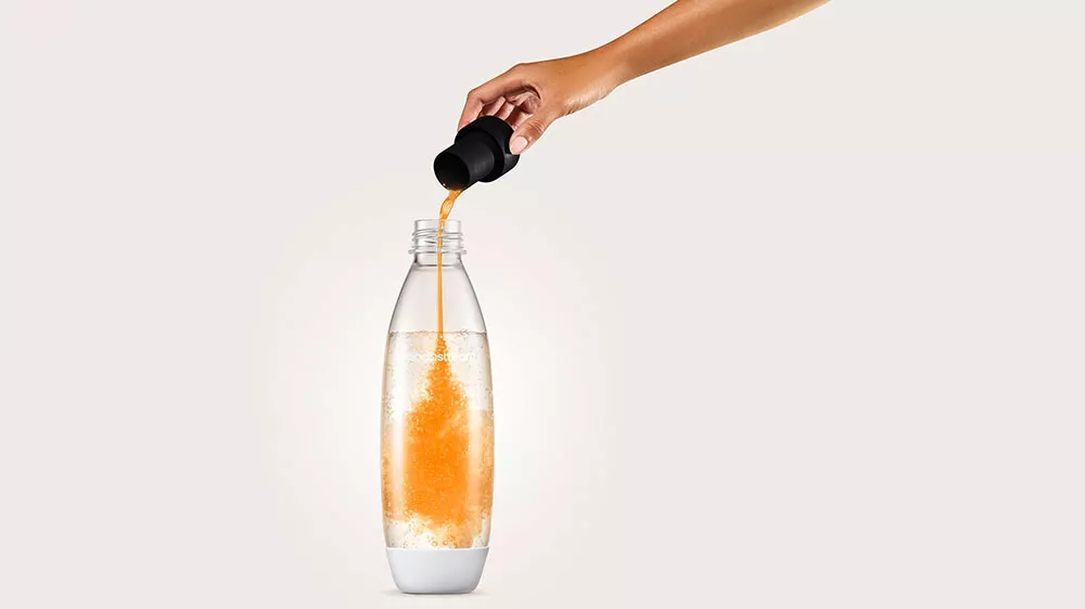 Perliv&aacute; voda zo Sodastream TERRA White s pr&iacute;chuťou Mirinda_04