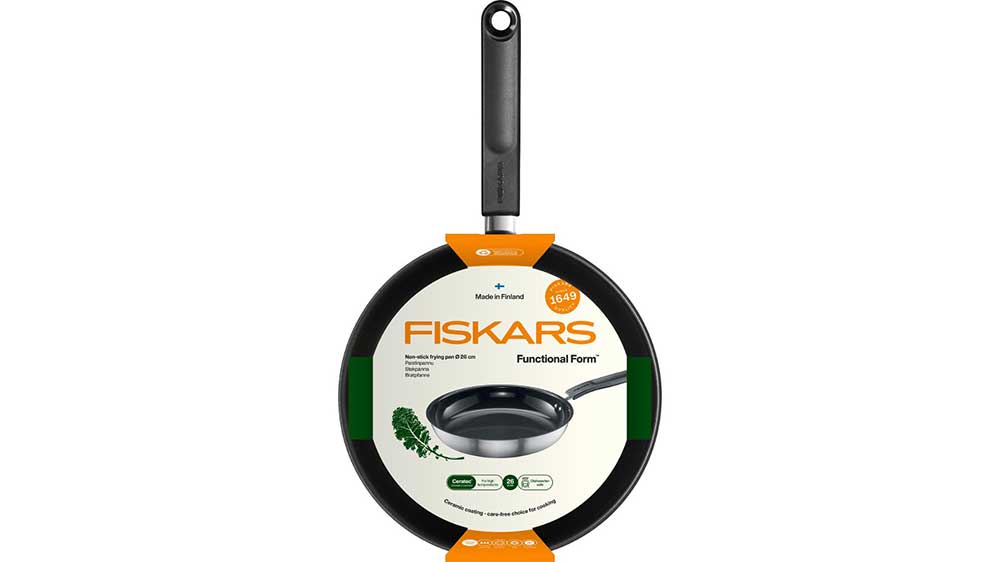 Pánev Fiskars keramický povrch 26 cm_01