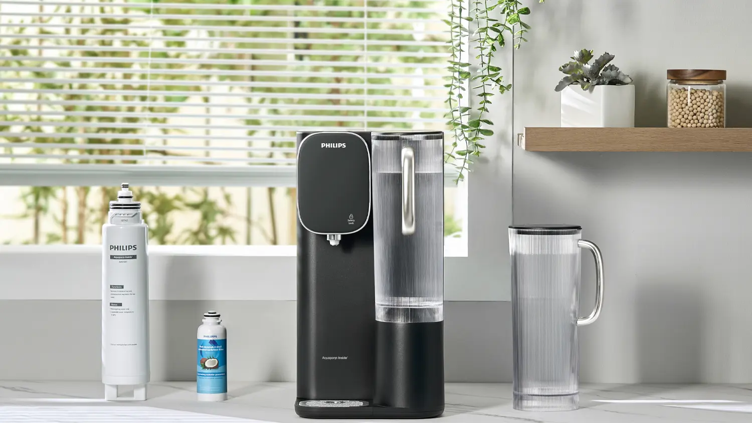 Výdejník vody Philips ADD6912BK/10 v kuchyni