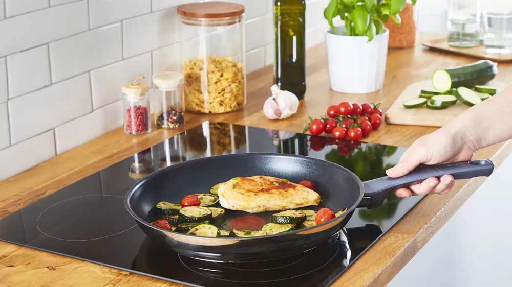 Vaření na pánvi Tefal Daily Cook G7300755_02
