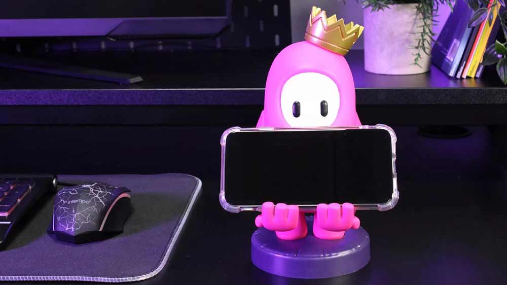 Figurka Exquisite Gaming Fall Guys držící ovladač_02