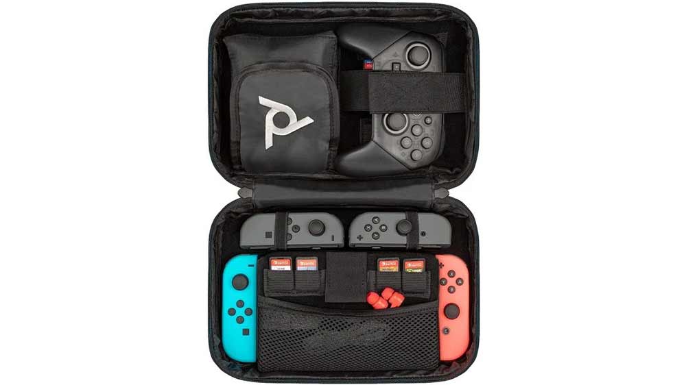 Otevřené ochranné pouzrdo PDP Commuter Mario Edition Blue s herním příslušenstvím uvnitř_04