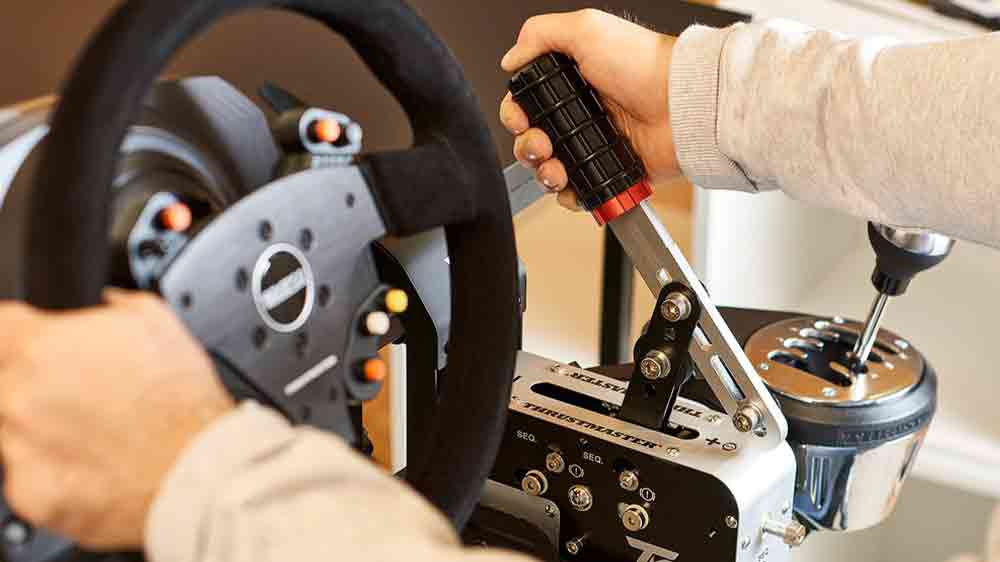 Radiaca páka Thrustmaster a ručná brzda TSSH_02