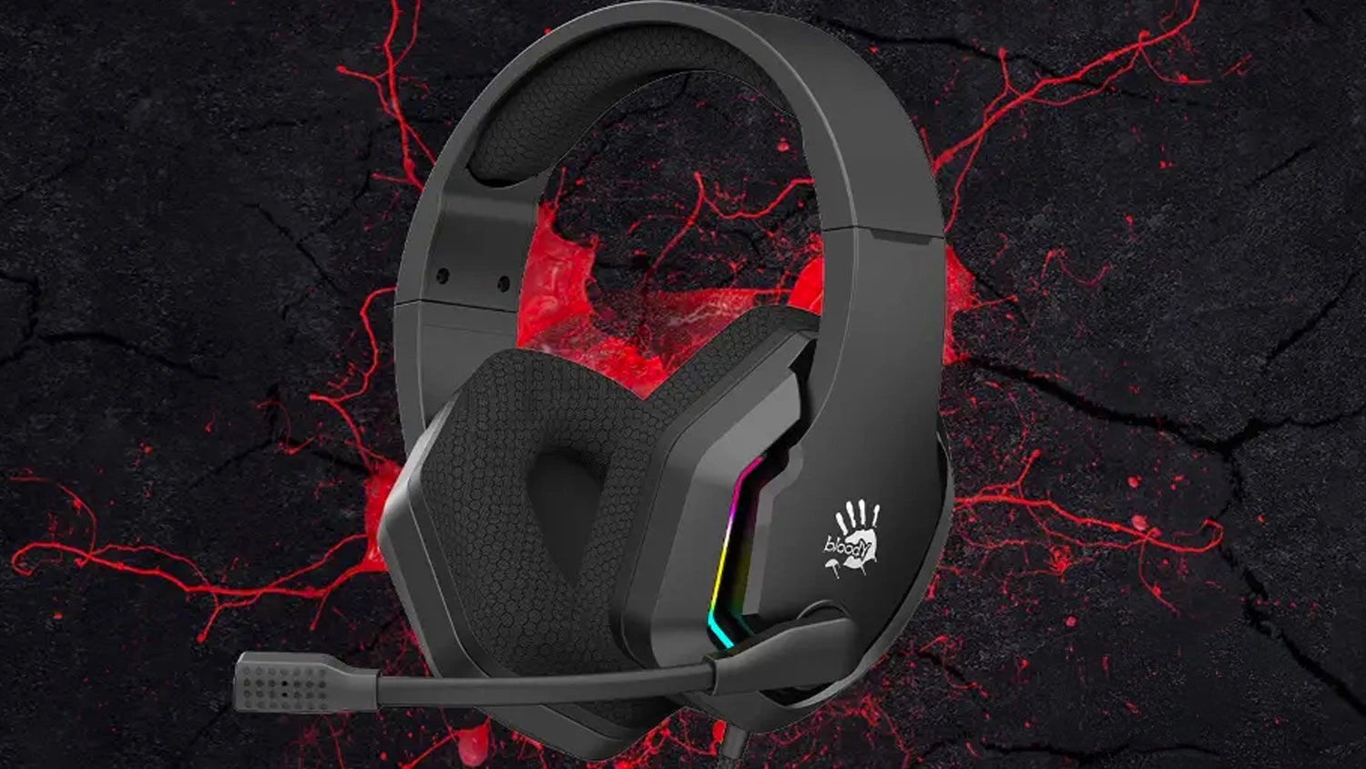 Čierne herné slúchadlá A4Tech Bloody G260 s mikrofónom a RGB podsvietením na tmavom pozadí s červenými prvkami.