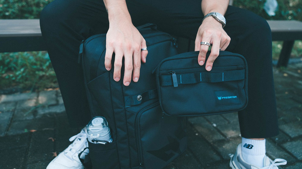 Batoh a crossbody taška Acer Predator Gaming Extreme Backpack 17_02