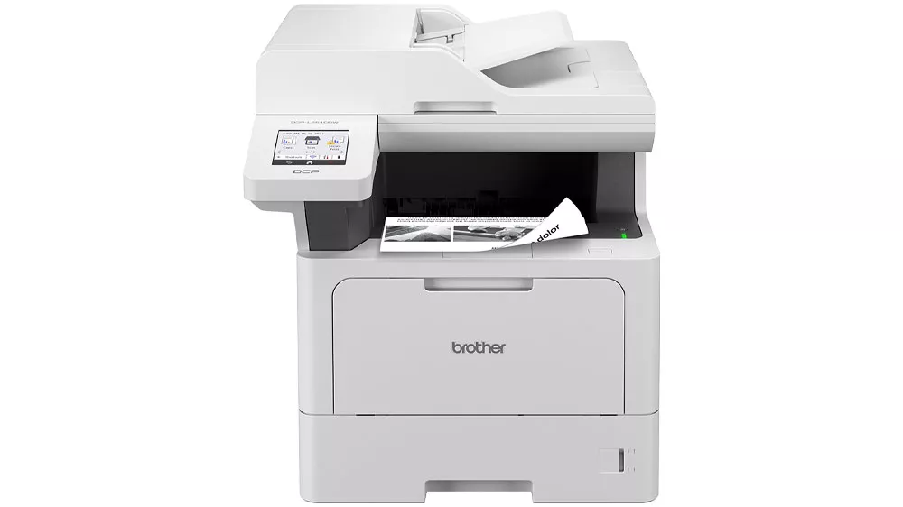 Čiernobiela laserová tlačiareň Brother MFC-L5710DN s vytlačeným papierom_05