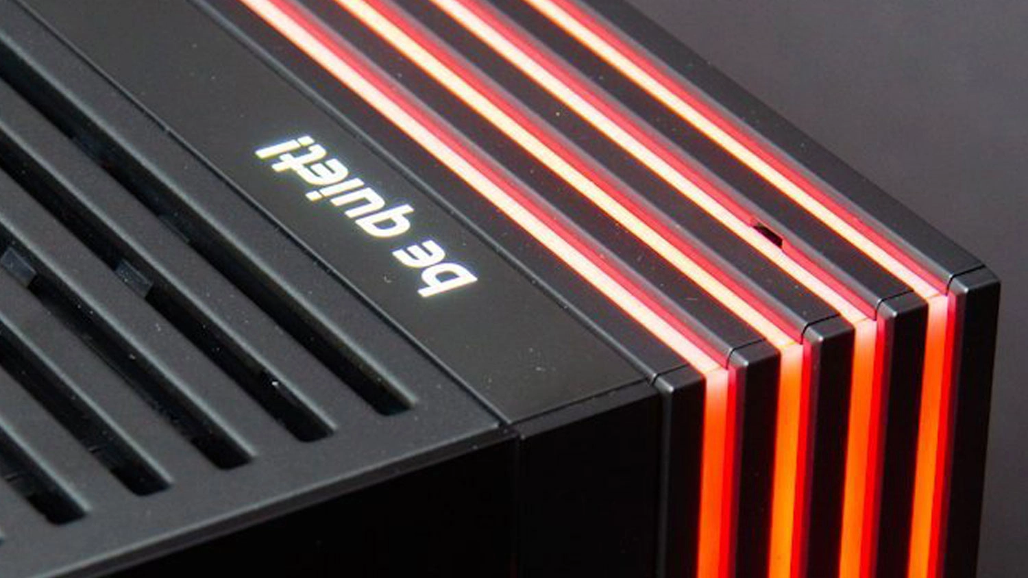 Detail na logo počítače skříně Be quiet!