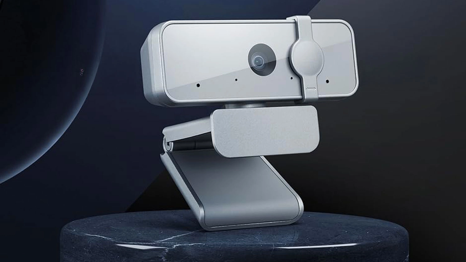 Webkamera Lenovo 300 FHD Webcam vystaven&aacute; na podstavci