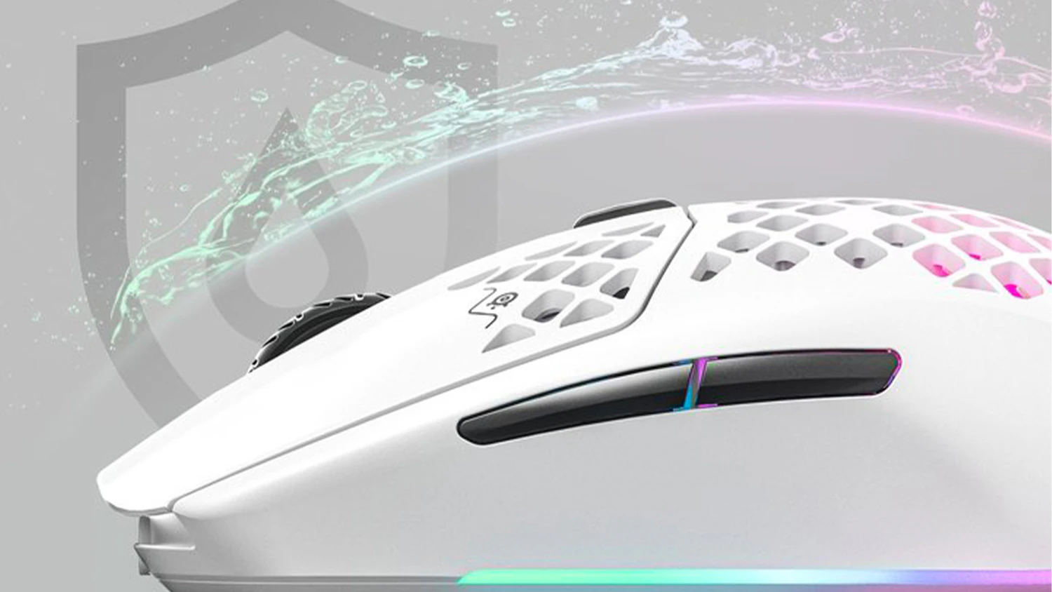 Vodná vrstva nad myšou SteelSeries Aerox 3 Wireless