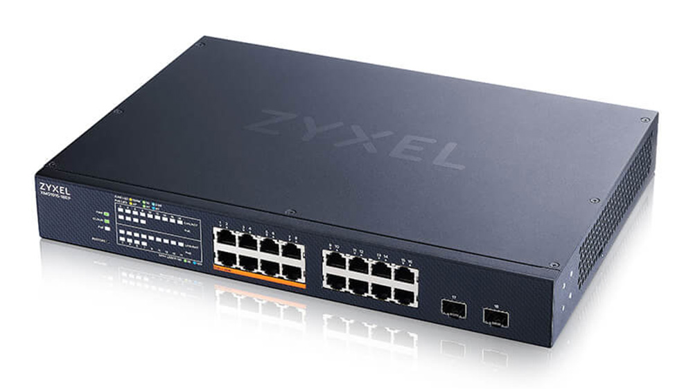 Switch Zyxel XMG1915-18EP PoE++ na bílém pozadí zobrazující čelní panel s porty a indikátory